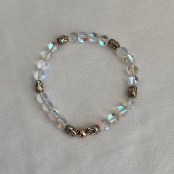 NEW Clear Aura Quartz Round Beads Bracelet with Buddha Head Beads Accent - Picture 2 of 5